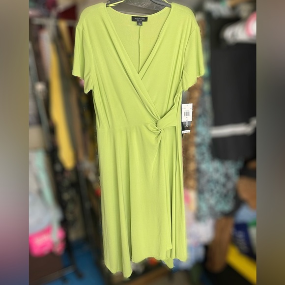 NWT  Perceptions Lime green XL stretchy dress summer - Picture 3 of 9